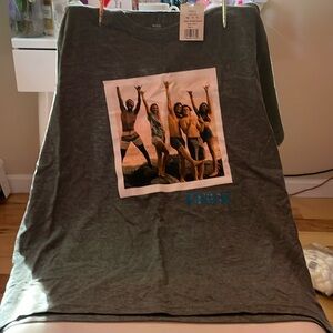 Gray Outer Banks T-shirt